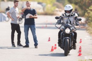 Les différents permis moto 1 Conduite hors circulation permis moto et scooter City Zen